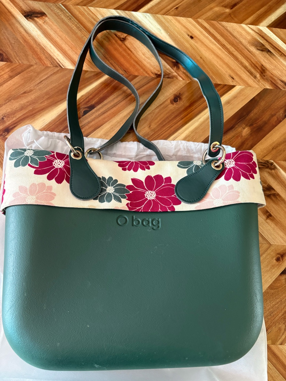 O Bag Green Tote with Flower Liner